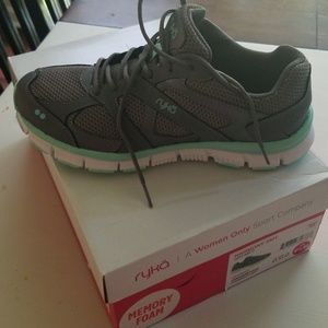 Ryka Memory Foam Tennis Shoes